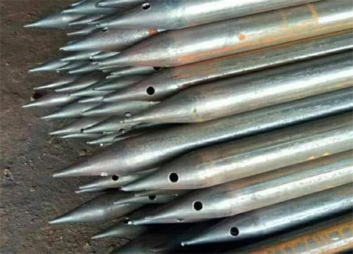 康巴什隧道钢花管现货